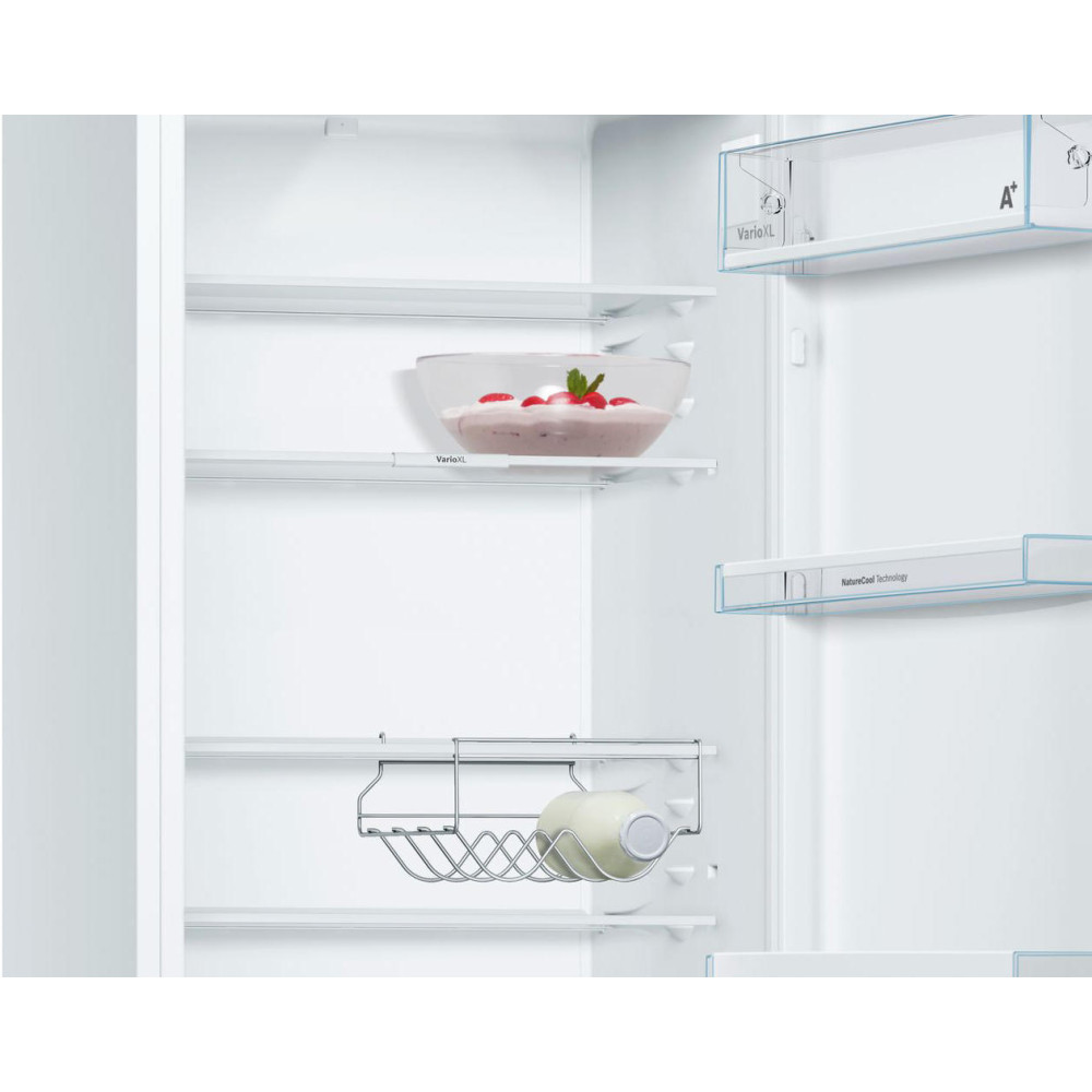 Двухкамерный холодильник Bosch KGE39XW2AR