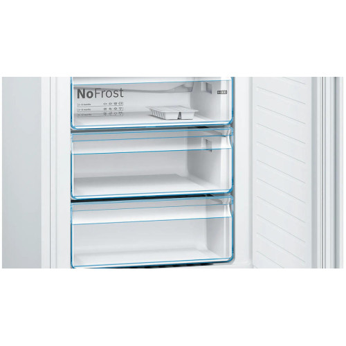 Двухкамерный холодильник Bosch KGN49XWEA
