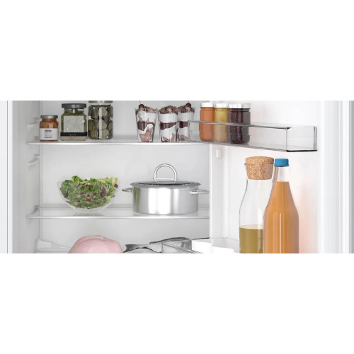 Встраиваемый однокамерный холодильник Bosch KUR21VFE0