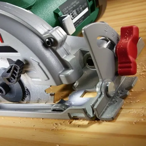 Bosch UniversalCirc 12 Solo аккумуляторная дисковая пила (без АКБ и ЗУ), 06033C7003