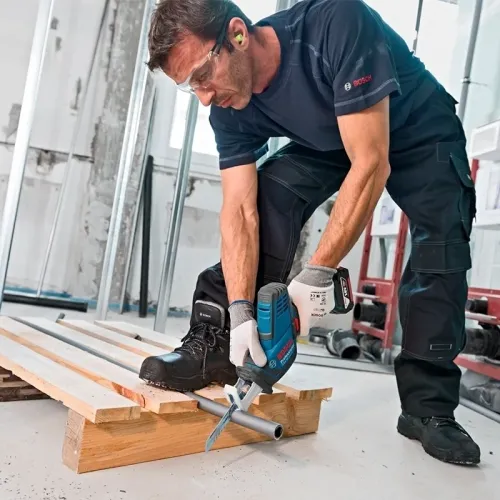 Bosch GSA 18 V-LI C Professional сабельная аккумуляторная пила (2 x 5 Ач, ЗУ), 06016A5002