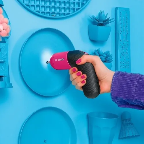 Bosch IXO VI Colour аккумуляторная отвертка с битами, 06039C7022