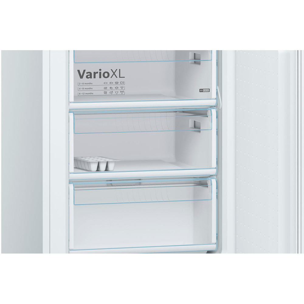 Двухкамерный холодильник Bosch KGE39XW2AR