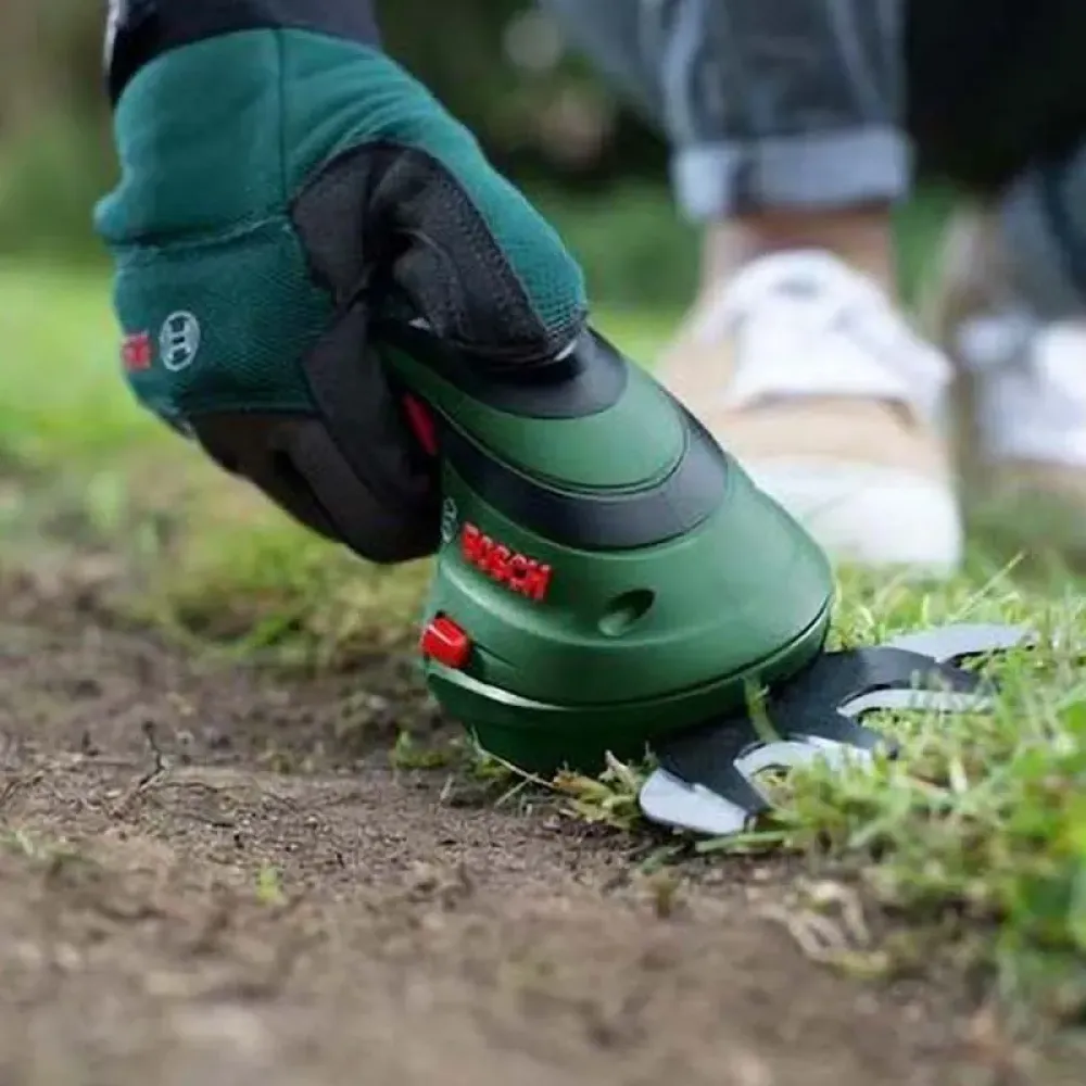 Bosch Isio 3 аккумуляторные ножницы (1 x 1.5 Ач, ЗУ) со штангой, 0600833109