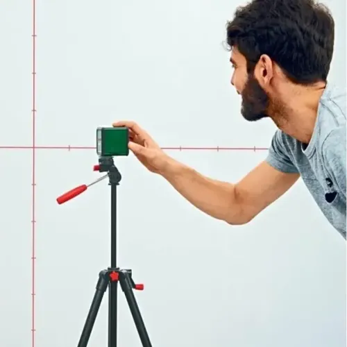 Bosch Quigo лазерный уровень + Bosch MM2 0603663521