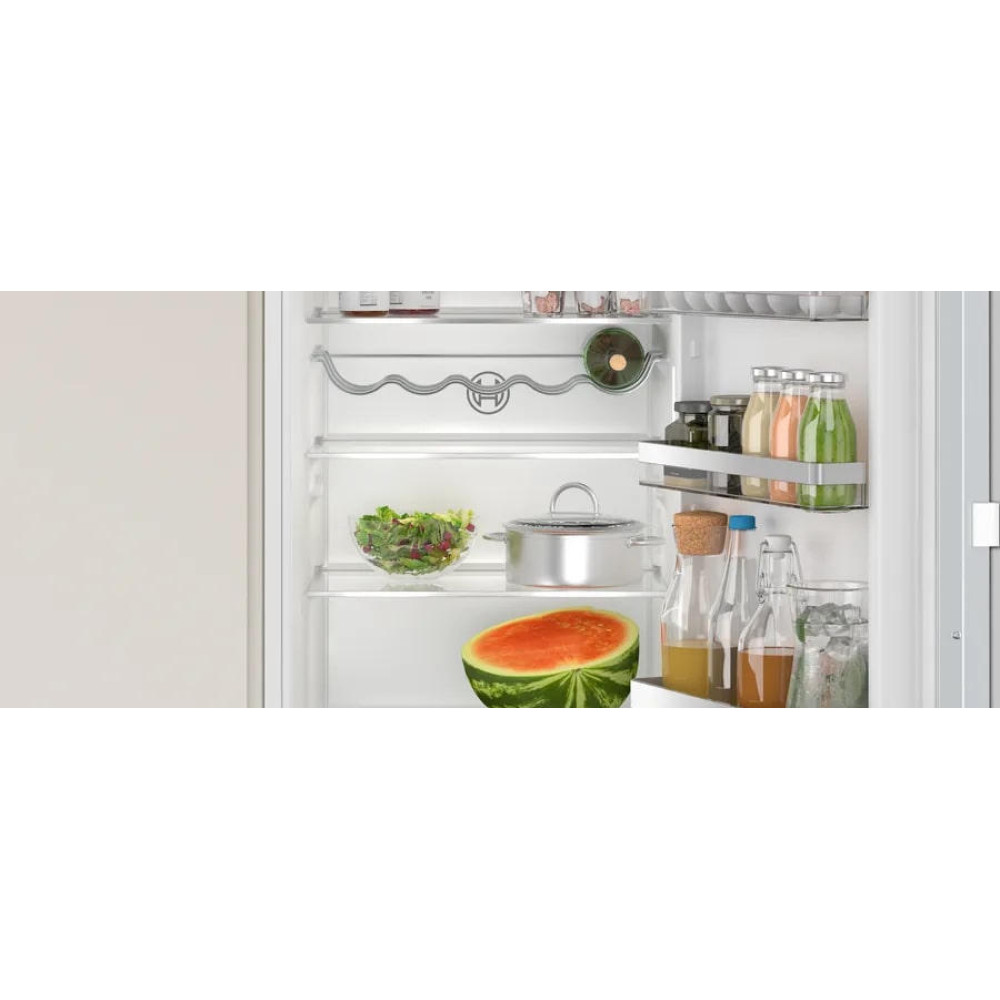 Встраиваемый однокамерный холодильник Bosch KIR31VFE0