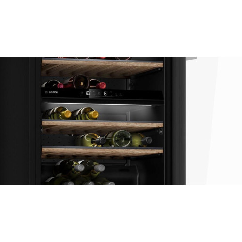 Винный шкаф Bosch KWK16ABGB